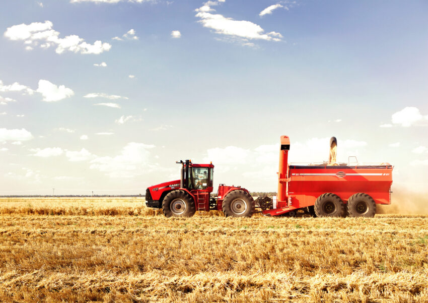 Harvest tractor